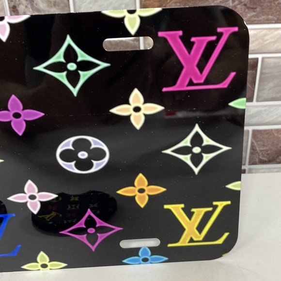 COPY - New LV Logo License Plate With Cup Holder Inserts - Picture 4 of 6